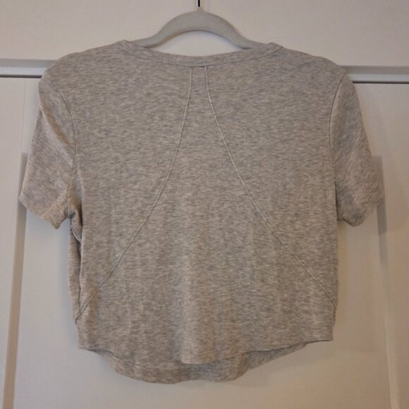 Tops - Cropped Top Size Medium